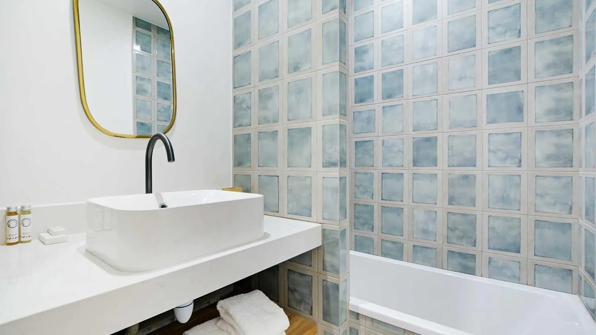 Charming Apartment- 2Br 6P - Le Marais Paris Apartment